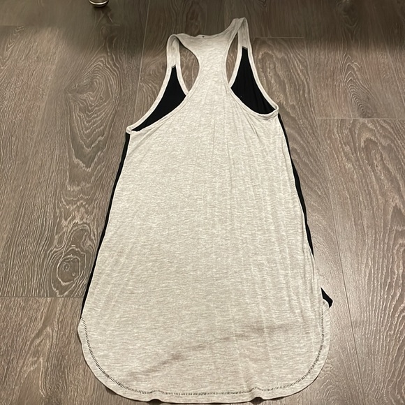 Light dress - Picture 7 of 7